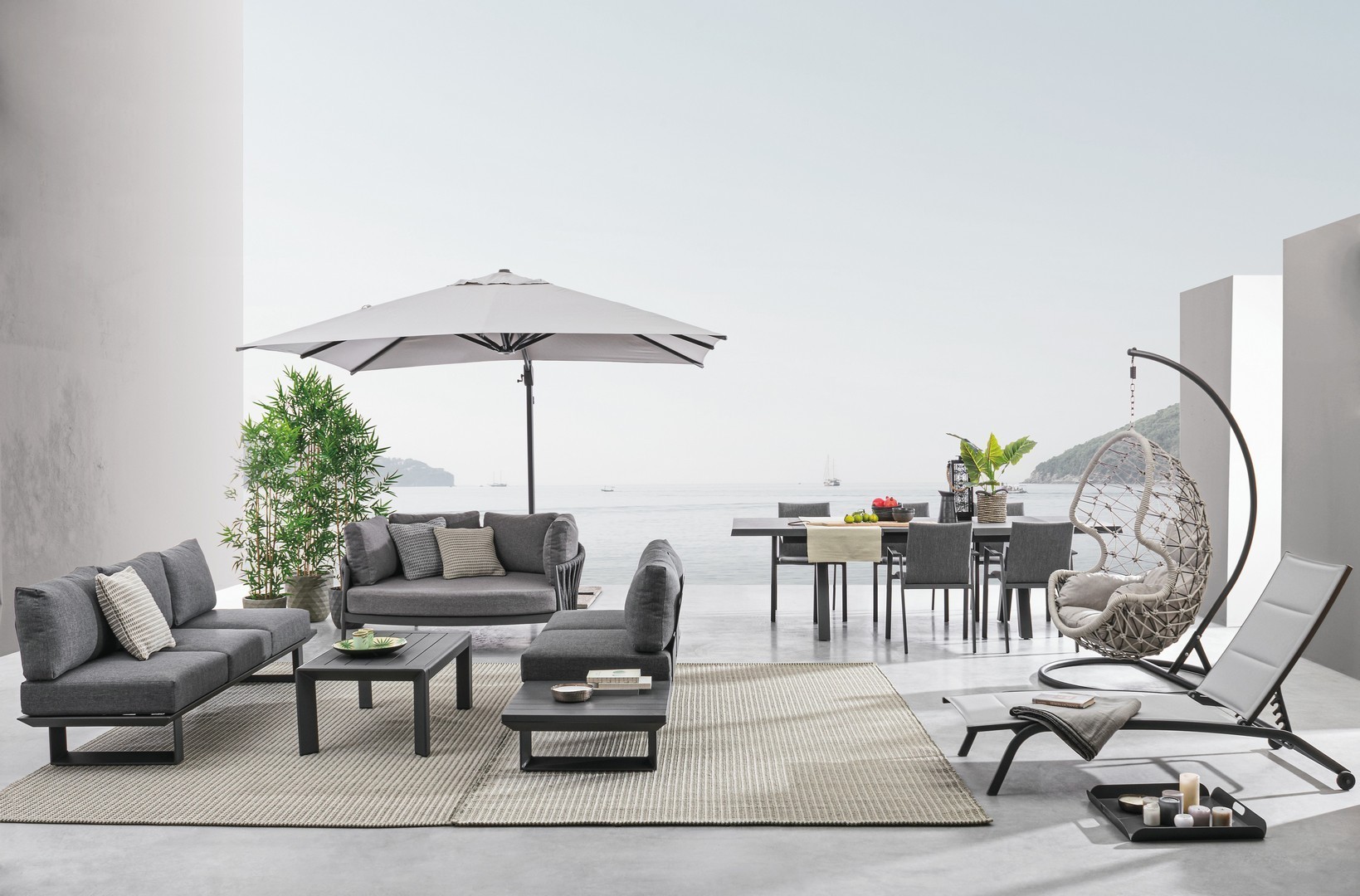 Set Lounge Outdoor: Arreda il Tuo Giardino con Stile e Comfort