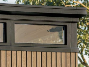 Keter Casetta Giardino Pent 9×7 Signature Venetian Doghe