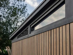 Keter Casetta Giardino Pent 7×7 Signature Venetian Doghe